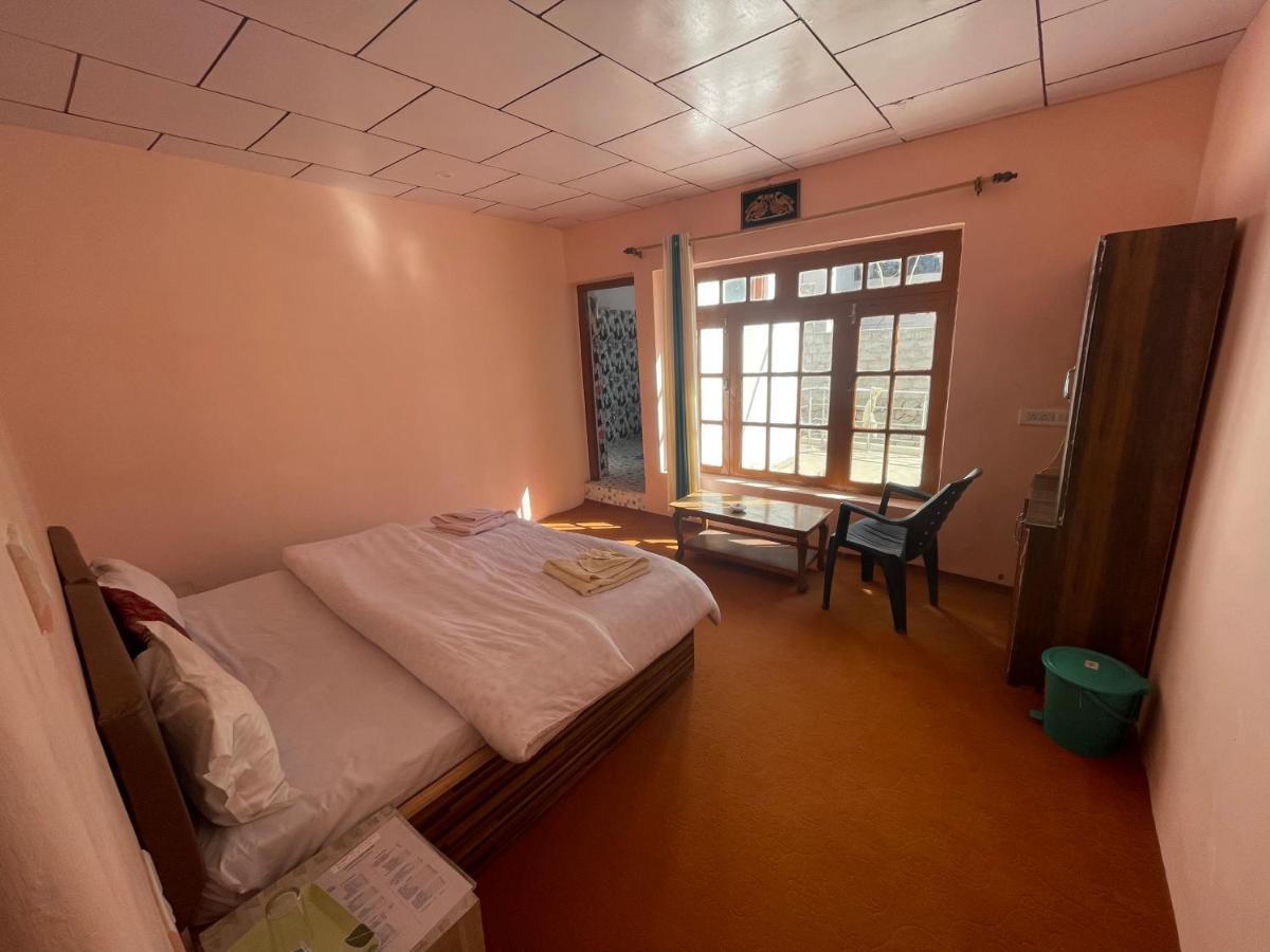 Gaywoo Guest House Leh Exterior photo